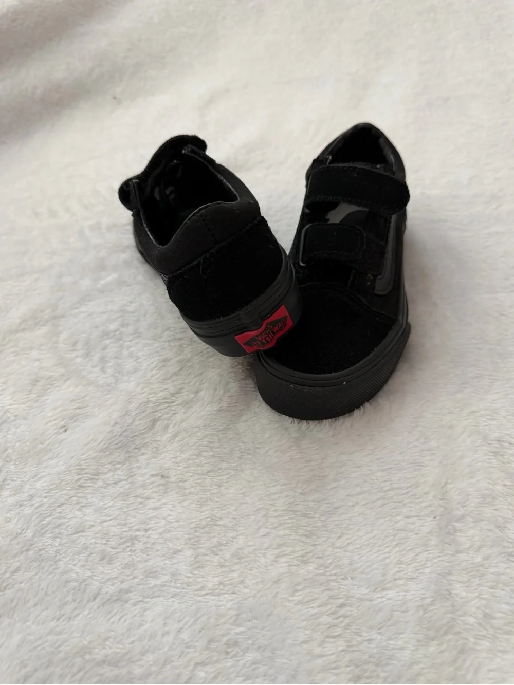 Kids Black Velcro Vans Skate Sneakers NWOT